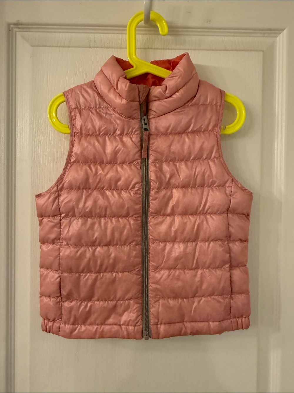 Girls' Lightweight UNIQLO Quilted Vest - Pink